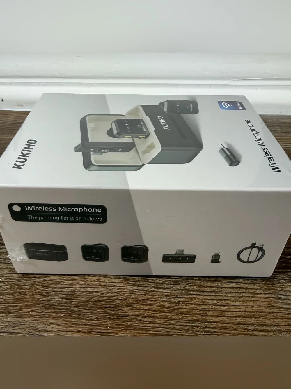 Kukiho Sealed Wireless Microphone System Set W/ Charge Case & Accessories USBC